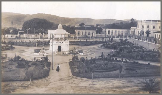 Fotografia do Jardim Público do Largo da Matriz de Vargem Grande