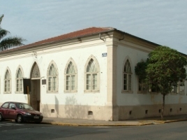 Casa de Prudente de Moraes e família, em Piracicaba. Atualmente, é sede do Museu Histórico e Pedagógico “Prudente de Moraes”. Casa de Prudente de Moraes e família, em Piracicaba. Atualmente, é sede do Museu Histórico e Pedagógico “Prudente de Moraes”.