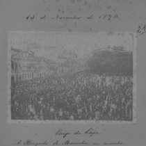 Largo da Lapa, Rio de Janeiro, em 15 de novembro de 1898. Nesta data, Prudente de Moraes deixou a presidência da república e uma multidão acompanhou sua despedida. Largo da Lapa, Rio de Janeiro, em 15 de novembro de 1898. Nesta data, Prudente de Moraes deixou a presidência da república e uma multidão acompanhou sua despedida.
