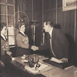 Visita de alunos do Instituto de Educação Caetano de Campos ao Presidente Ruy de Almeida Barbosa, em 30 de maio de 1958 Visita de alunos do Instituto de Educação Caetano de Campos ao Presidente Ruy de Almeida Barbosa, em 30 de maio de 1958