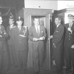 Deputado Vicente Botta saindo da cabine de votação, na eleição de Mesa, em 12 de março de 1960. Deputado Vicente Botta saindo da cabine de votação, na eleição de Mesa, em 12 de março de 1960.