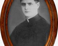 Registro do formando Caio Prado Júnior (1929), em foto do "Studio Schönfelder". Registro do formando Caio Prado Júnior (1929), em foto do "Studio Schönfelder".