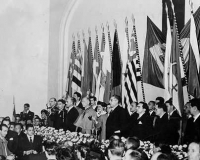 Cerimônia de promulgação da Constituição Paulista - 9 de Julho de 1947. Cerimônia de promulgação da Constituição Paulista - 9 de Julho de 1947.