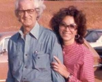Maria Cecília Naclério Homem, ao lado de Caio Prado Júnior, com quem se casou em terceiras núpcias. Maria Cecília Naclério Homem, ao lado de Caio Prado Júnior, com quem se casou em terceiras núpcias.